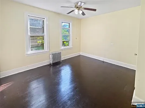 110 Fairview Avenue Teaneck NJ 07666