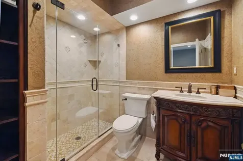 8 Church Court Closter NJ 07624