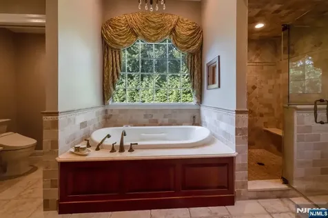 8 Church Court Closter NJ 07624