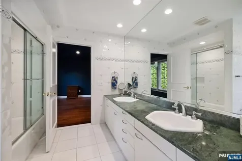 8 Church Court Closter NJ 07624