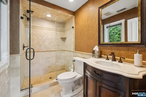 8 Church Court Closter NJ 07624