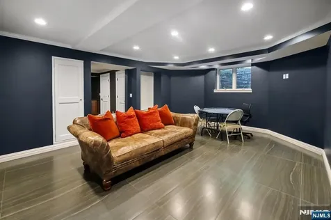 8 Church Court Closter NJ 07624