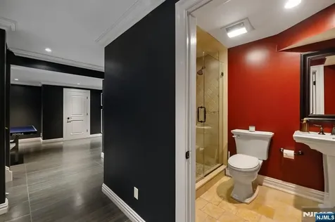 8 Church Court Closter NJ 07624