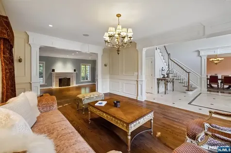 8 Church Court Closter NJ 07624
