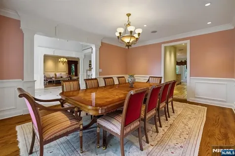 8 Church Court Closter NJ 07624