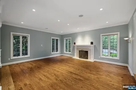 8 Church Court Closter NJ 07624