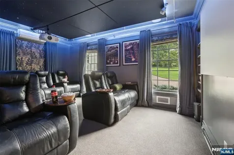 11 Woodfield Lane Saddle River NJ 07458