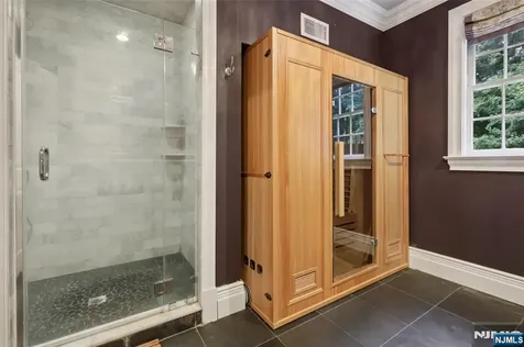 11 Woodfield Lane Saddle River NJ 07458