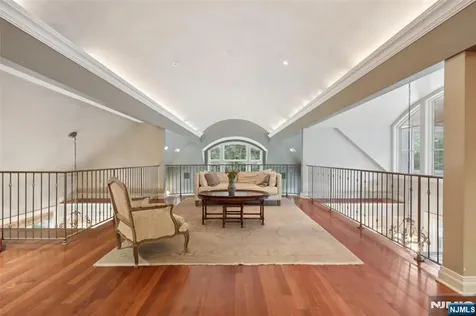 11 Woodfield Lane Saddle River NJ 07458