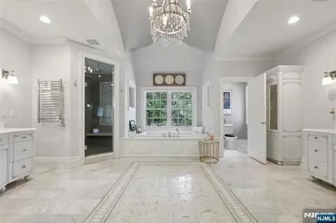 11 Woodfield Lane Saddle River NJ 07458