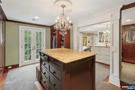 11 Woodfield Lane Saddle River NJ 07458