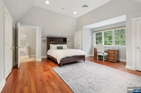 11 Woodfield Lane Saddle River NJ 07458