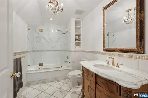 11 Woodfield Lane Saddle River NJ 07458