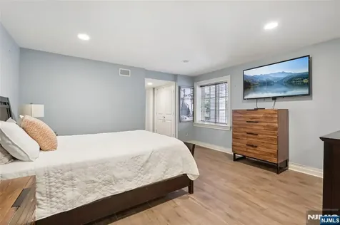 11 Woodfield Lane Saddle River NJ 07458