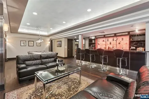 11 Woodfield Lane Saddle River NJ 07458