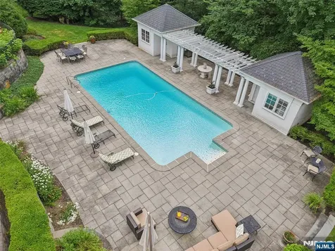 11 Woodfield Lane Saddle River NJ 07458