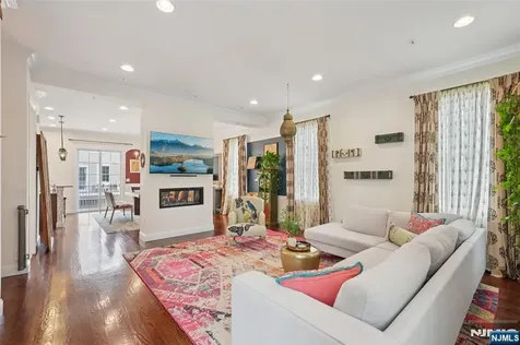 42 Roosevelt Drive Wood Ridge NJ 07075