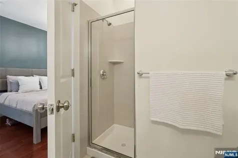 42 Roosevelt Drive Wood Ridge NJ 07075