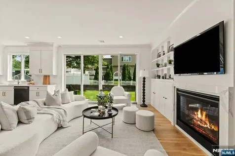 463 Senate Road New Milford NJ 07646