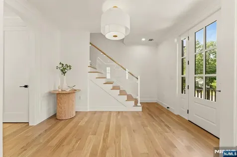 463 Senate Road New Milford NJ 07646