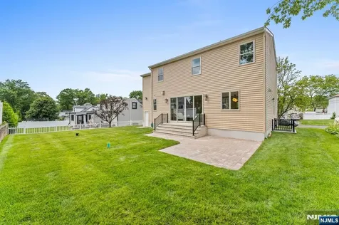 463 Senate Road New Milford NJ 07646