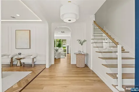 463 Senate Road New Milford NJ 07646