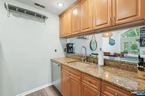127 Surrey Court Ramsey NJ 07446