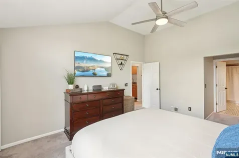 127 Surrey Court Ramsey NJ 07446