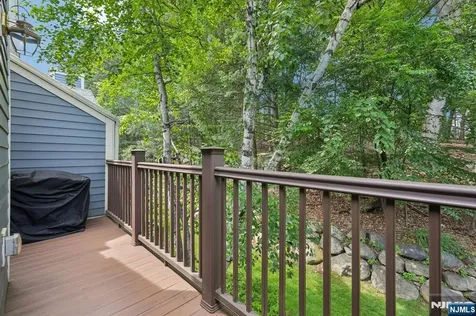 127 Surrey Court Ramsey NJ 07446