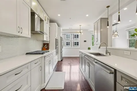 313 Midland Court West New York NJ 07093