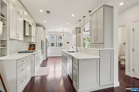 313 Midland Court West New York NJ 07093