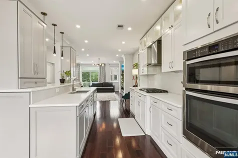 313 Midland Court West New York NJ 07093