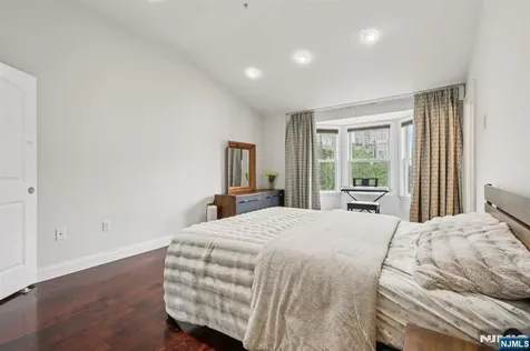 313 Midland Court West New York NJ 07093