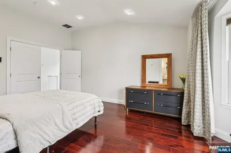 313 Midland Court West New York NJ 07093