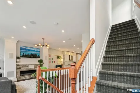 313 Midland Court West New York NJ 07093