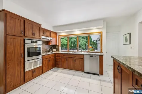 398 S Central Avenue Ramsey NJ 07446