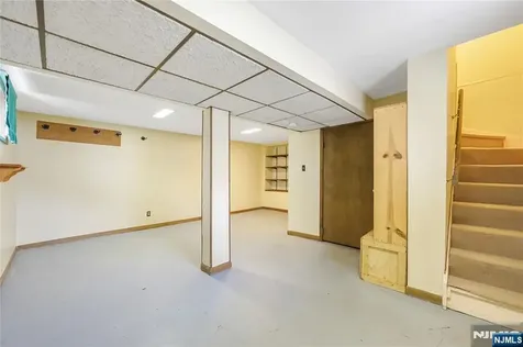 84 Chestnut Street Lodi NJ 07644