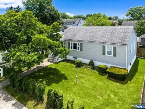 84 Chestnut Street Lodi NJ 07644