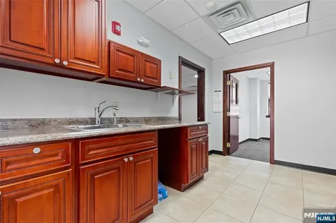 375 Broad Street Bloomfield NJ 07003