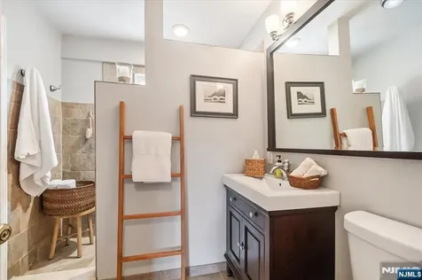 284 Eastside Avenue Ridgewood NJ 07450