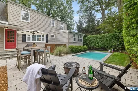 284 Eastside Avenue Ridgewood NJ 07450