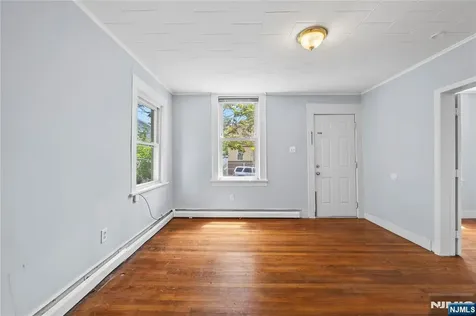 73 N 6th Street Paterson NJ 07522