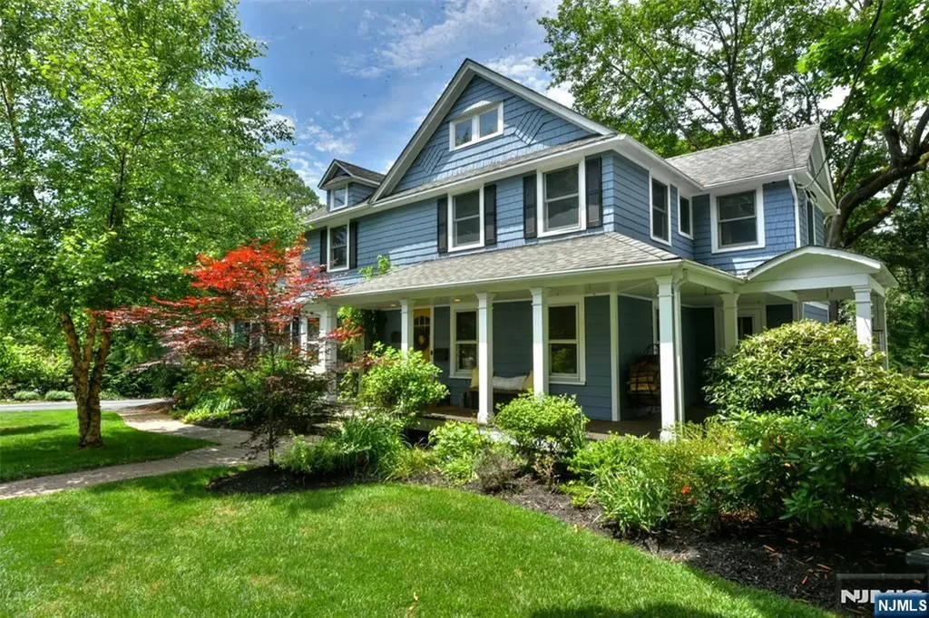 110 Mallinson Street Allendale NJ 07401