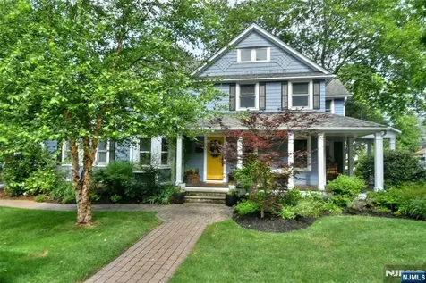 110 Mallinson Street Allendale NJ 07401