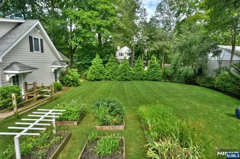 110 Mallinson Street Allendale NJ 07401