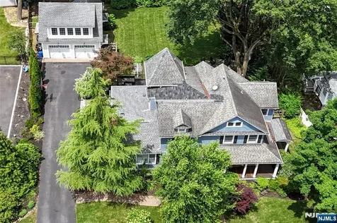 110 Mallinson Street Allendale NJ 07401