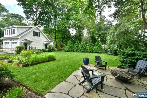 110 Mallinson Street Allendale NJ 07401