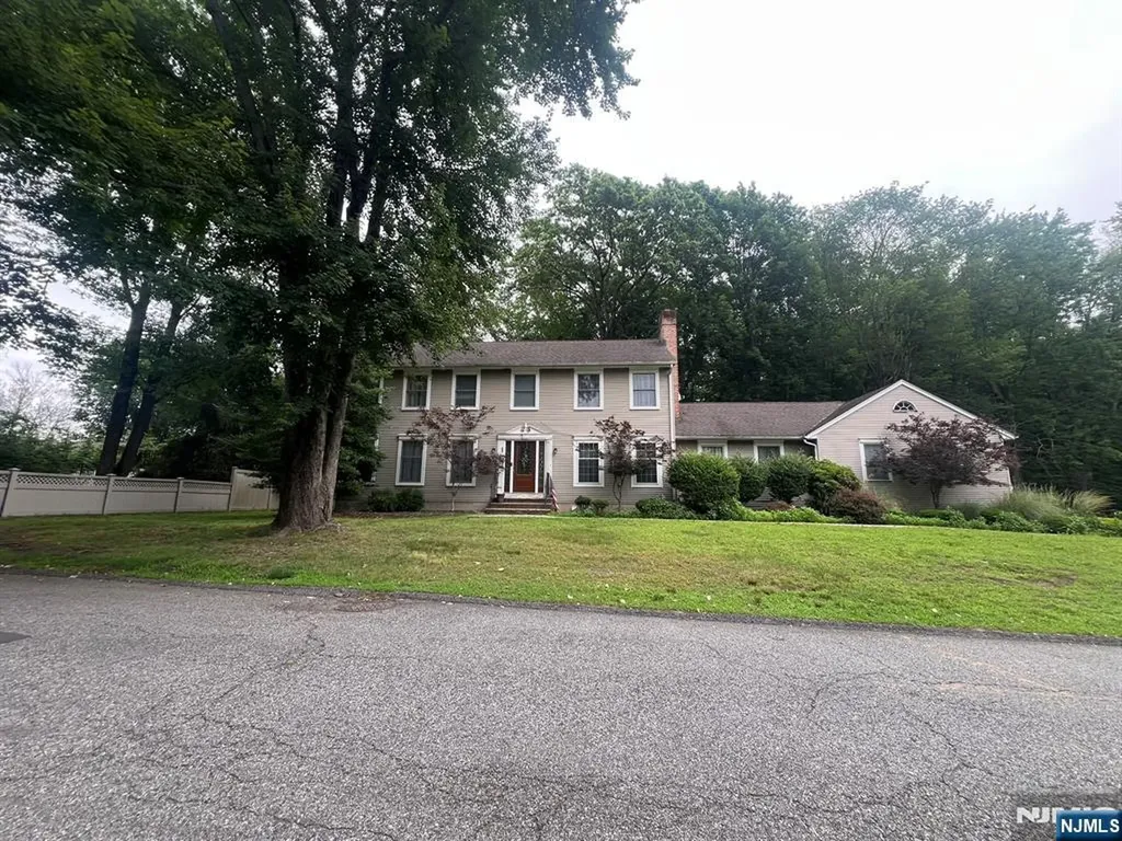 410 Mark Lane River Vale NJ 07675