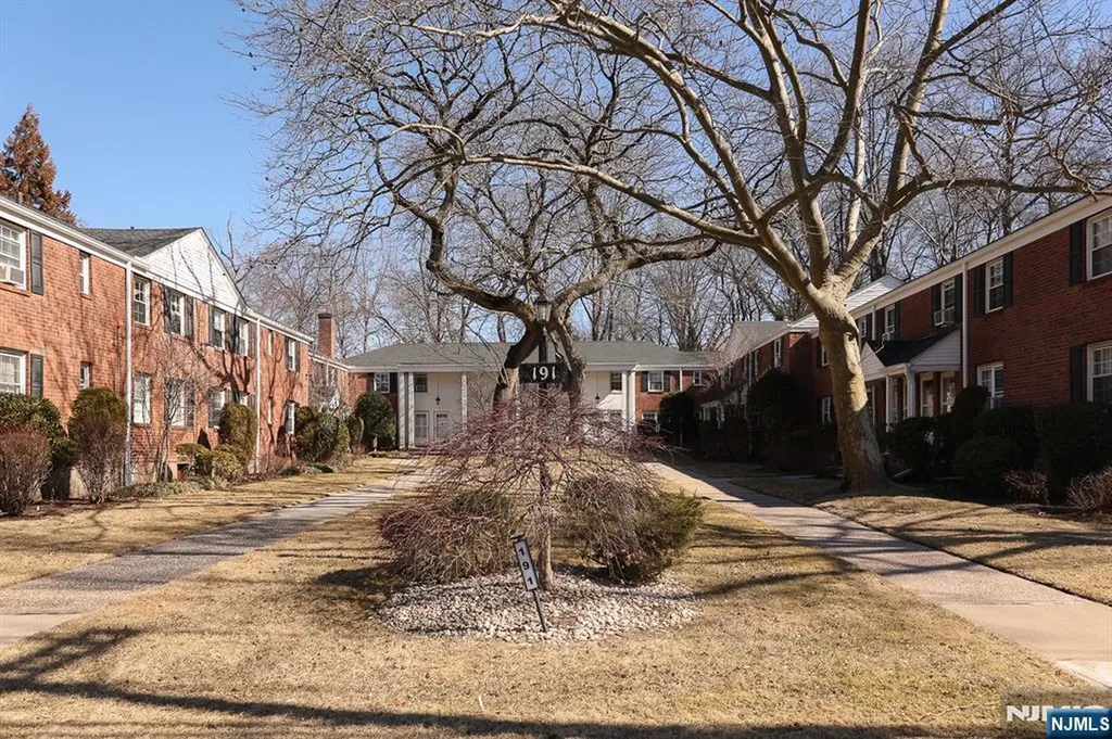 191 Knickerbocker Road Englewood NJ 07631
