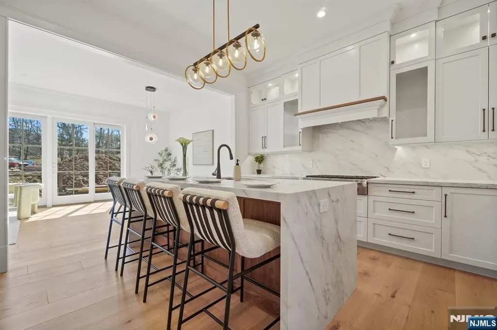 978 Closter Dock Road Alpine NJ 07620